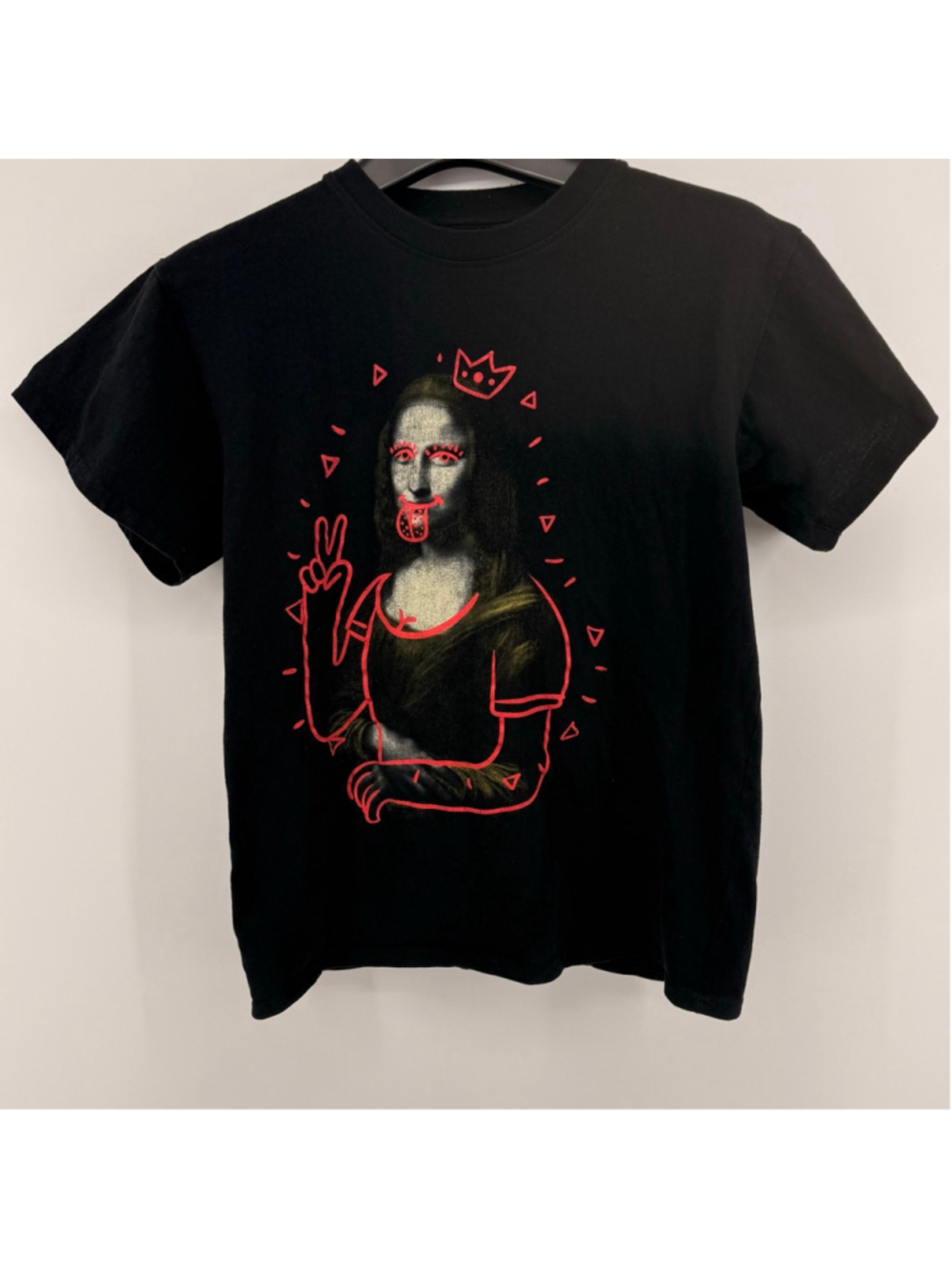 Men's Brisco Brands Mona Lisa Graffiti Graphic Tee Medium Black Red